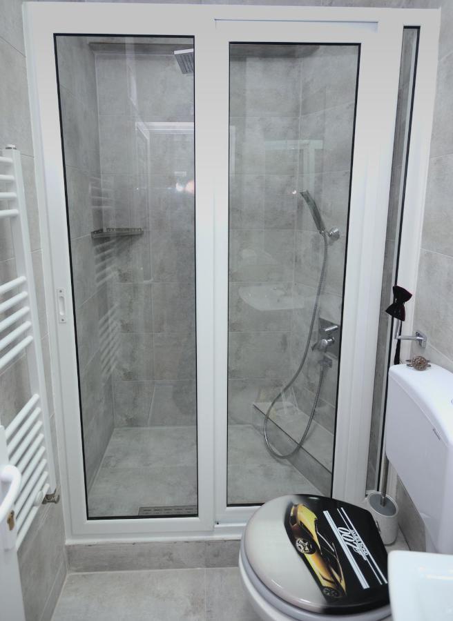 5 Apartshotel Faleza Galati 外观 照片